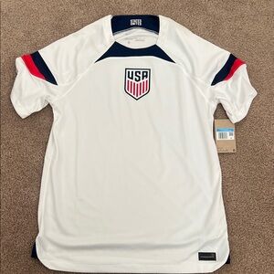 NWT Nike Men's USA soccer Jersey